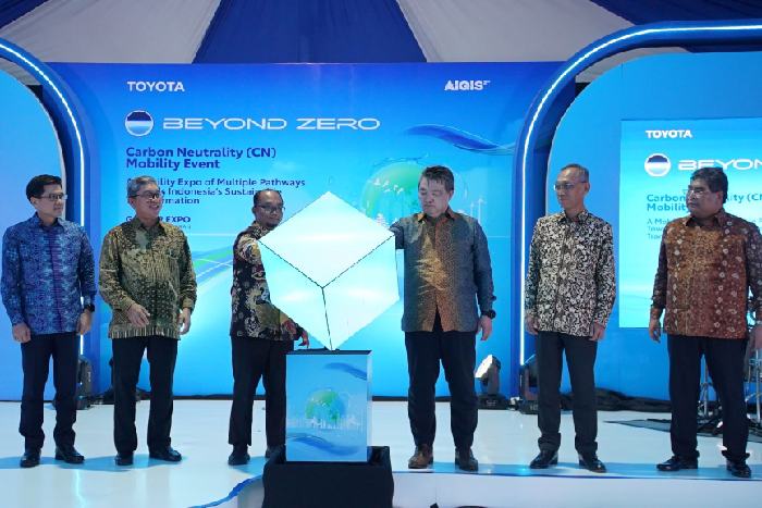 Toyota gelar Carbon Neutral Mobility Event menampilkan teknologi multi-pathway, di Jakarta International Expo. - Image