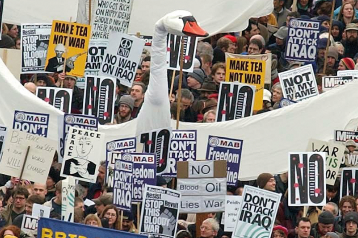 Demonstrasi anti-perang Irak 15 Februari 2003. (Morning Star) - Image