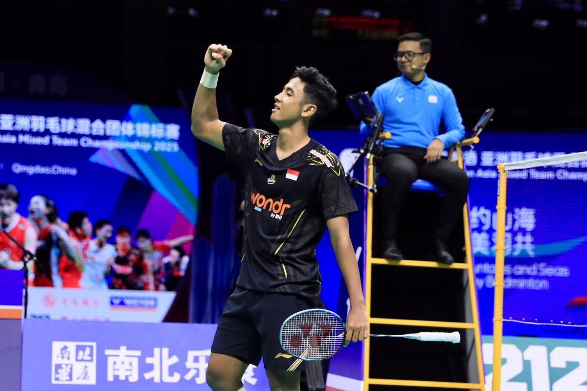 Alwi Farhan menjadi andalan Indonesia di tunggal putra saat melawan Denmark di Piala Sudirman 2025. (dok: PBSI) - Image
