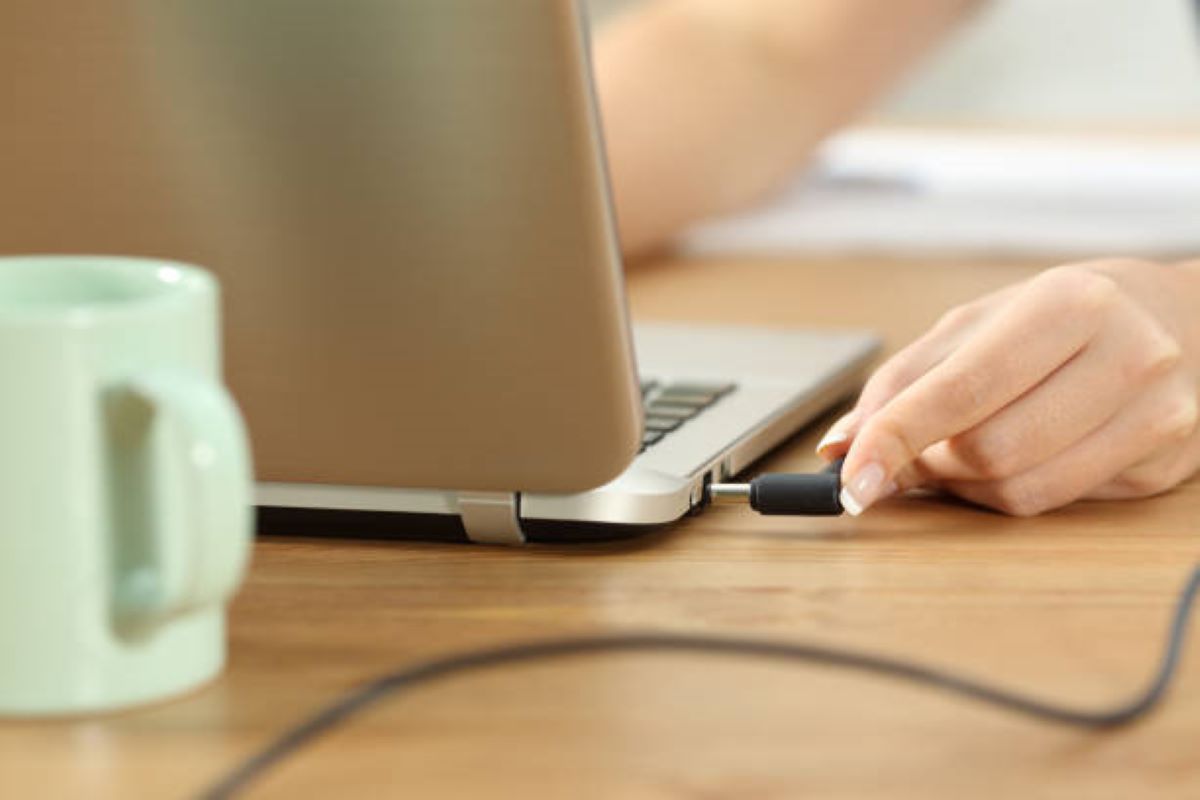 Ilustrasi laptop. (www.istockphoto.com) - Image