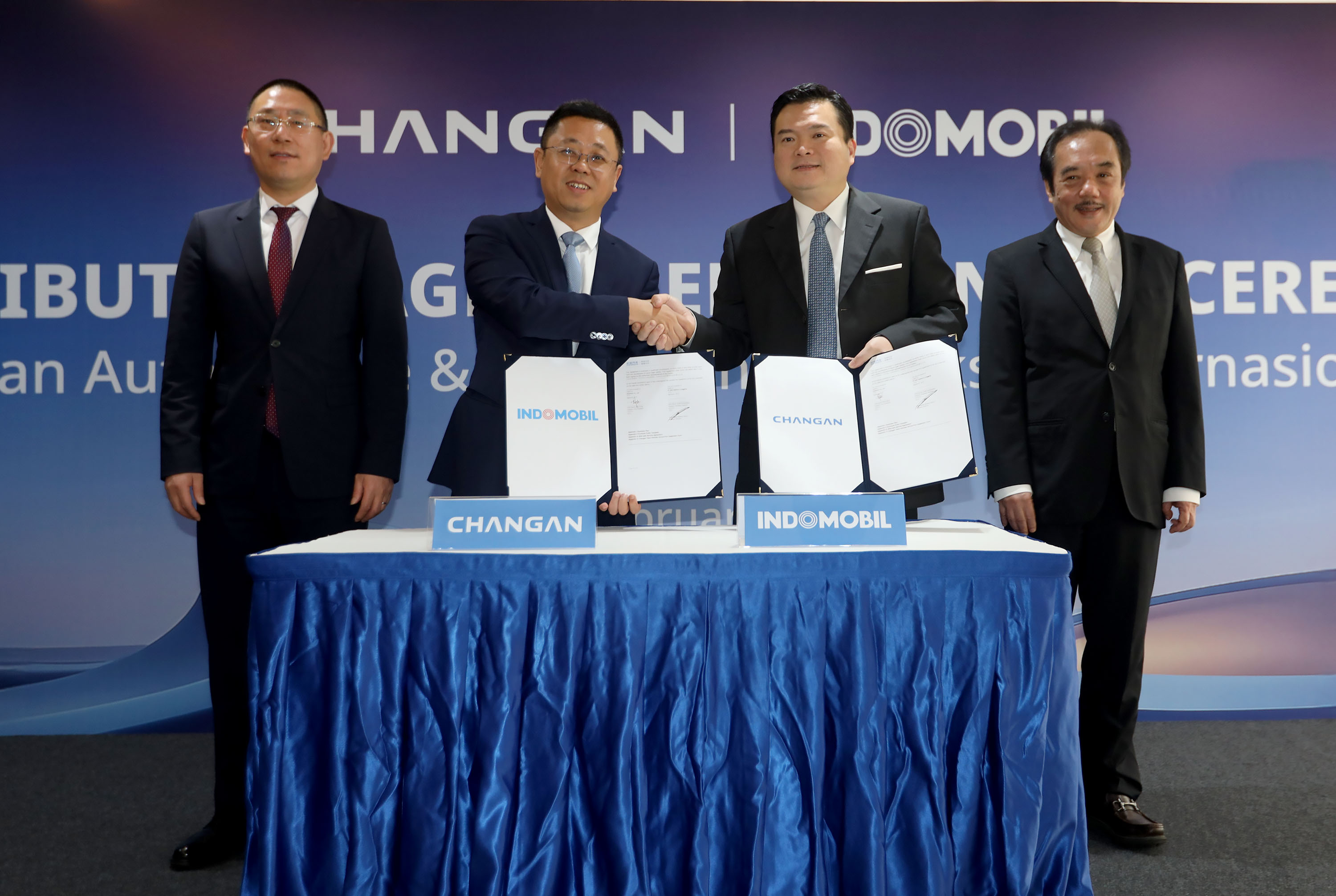 Changan Automobile, salah satu produsen otomotif terkemuka asal Tiongkok, secara resmi menandatangani kerja sama strategis dengan Indomobil Group. (Edy Pramana/JawaPos.com) - Image