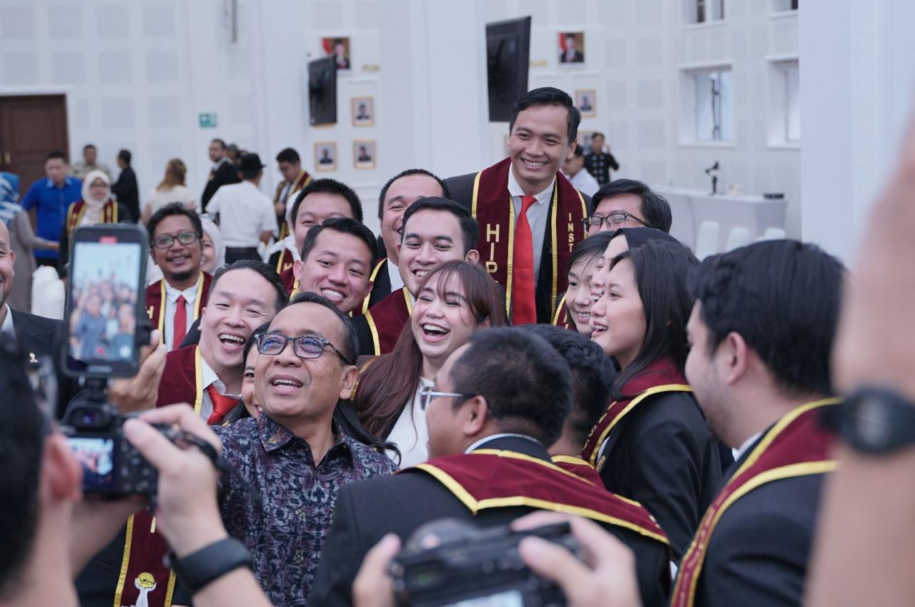 Ketua Umum BPP HIPMI Akbar Himawan Buchari dalam acara simposium nasional HIPMI Institute. (Istimewa) - Image