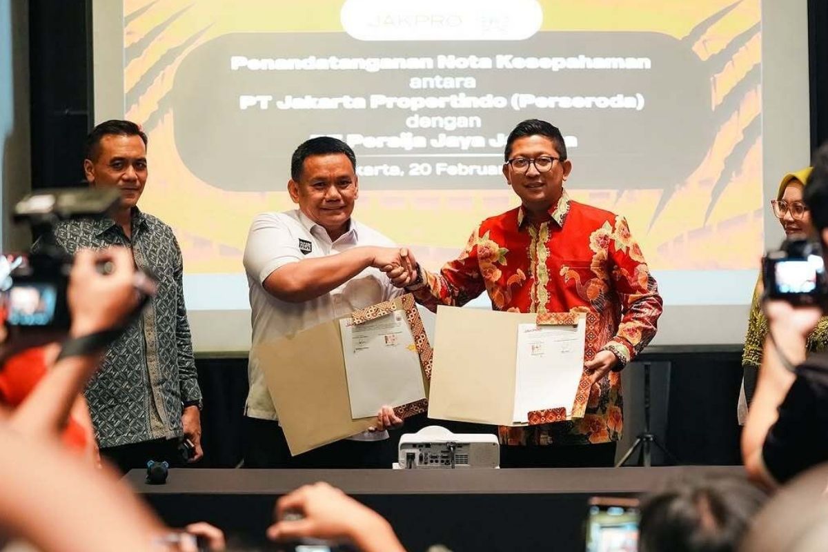 Penandatanganan MoU antara Persija dengan PT. Jakarta Propertindo sepakat JIS jadi kandang Persija. (Instagram/persija) - Image