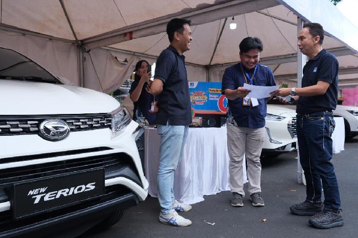 Kemudahan kepemilikan mobil baru yang diberikan lembaga pembiayaan. - Image