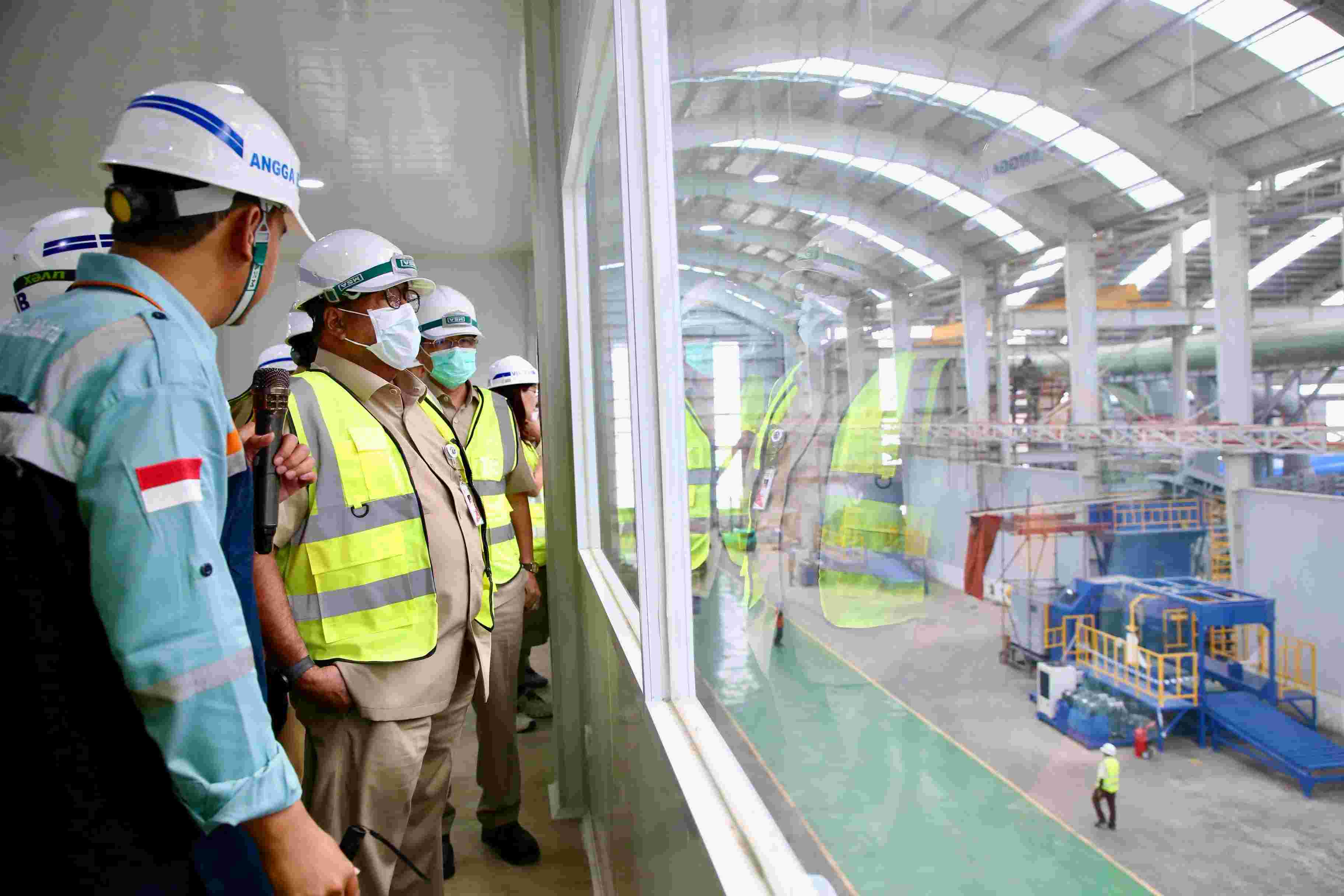 Wakil Gubernur (Wagub) DKI Jakarta Rano Karno atau Bang Doel meninjau Refuse Derived Fuel (RDF) Plant di Rorotan, Cilincing, Jakarta Utara, Selasa (25/2). (Humas Pemprov DKI Jakarta) - Image