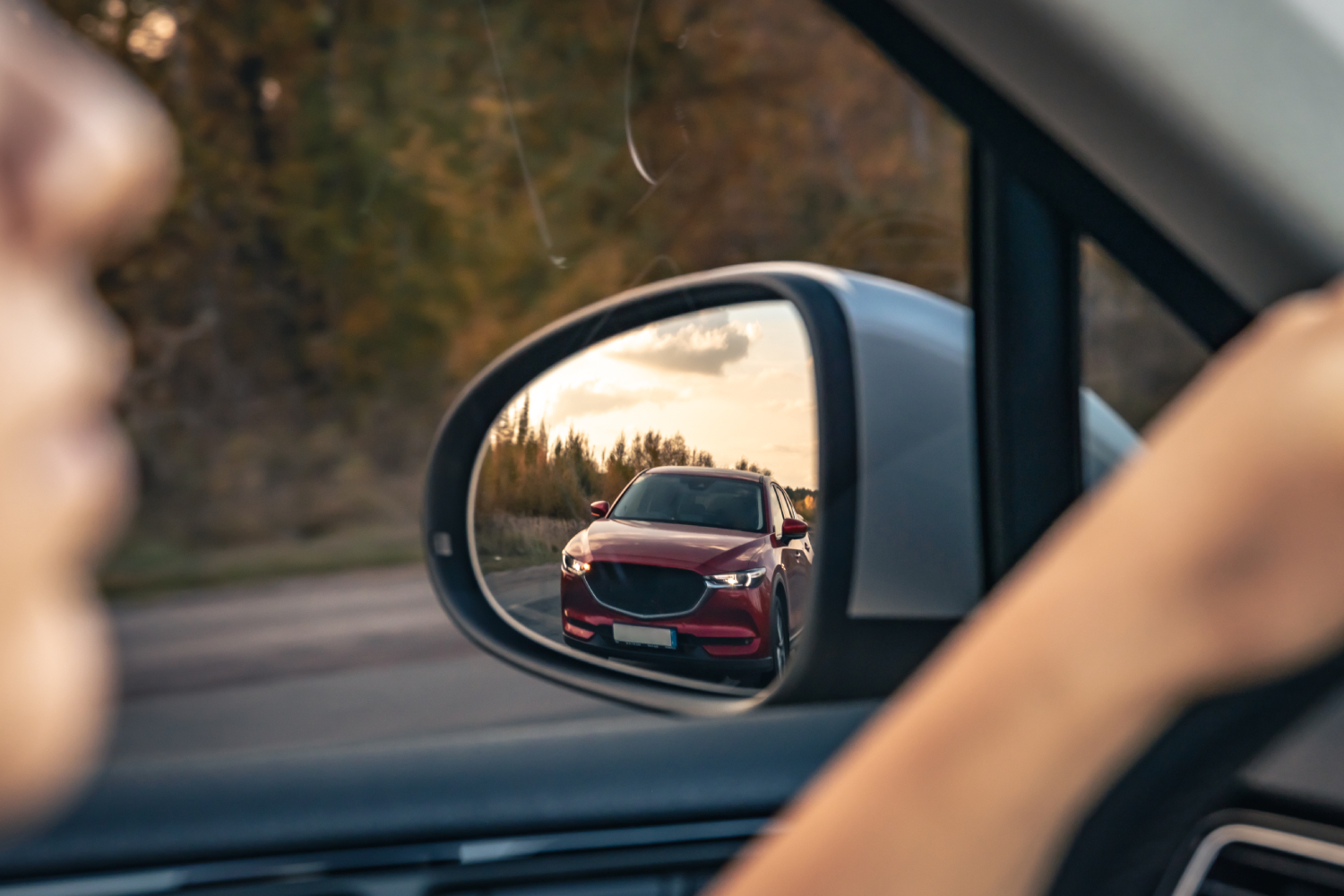 Spion Mobil Tiba-Tiba Patah? Ini 3 Penyebab yang Sering Terjadi dan Cara Mengatasinya - Image