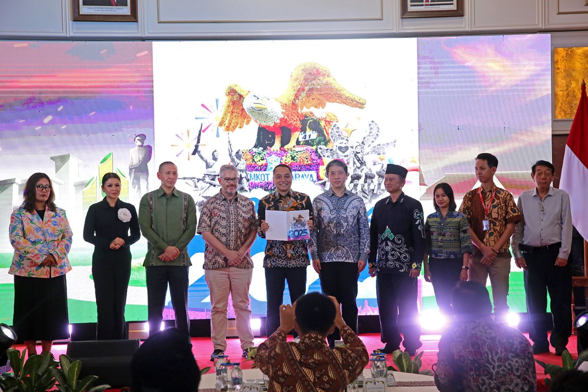 Peluncuran Kalender Event 2025 di Lobby Lantai 2 Balai Kota Surabaya, Jumat (7/3). (Humas Pemkot Surabaya) - Image