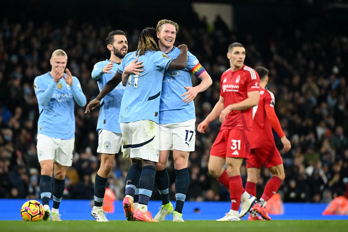 Skuad Manchester City saat berhasil menjebol gawang Nottingham Forest di putaran pertama. (X/@premierleague) - Image