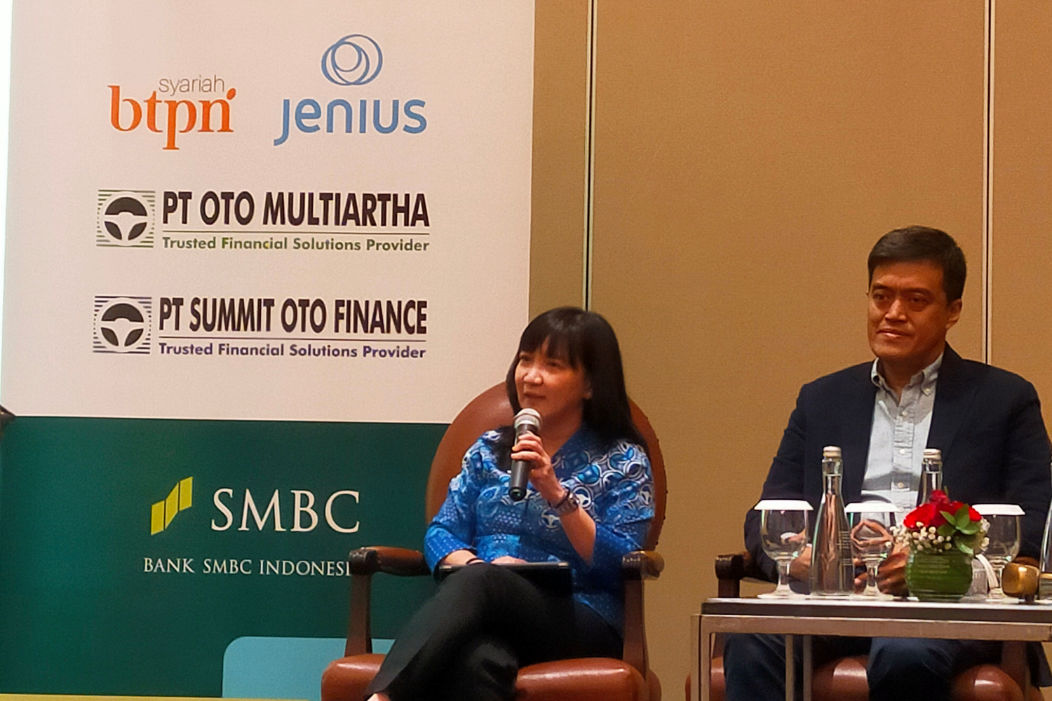 Presiden Direktur PT SOF dan CEO OTO Group Victoria Rusna. (Nurul Fitriana/JawaPos.com) - Image