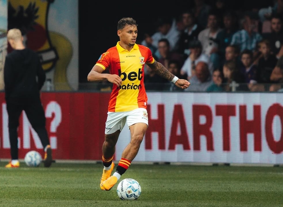 Dean James saat memperkust Go Ahead Eagles akan menjadi andalan timnas. (Instagram Dean James) - Image