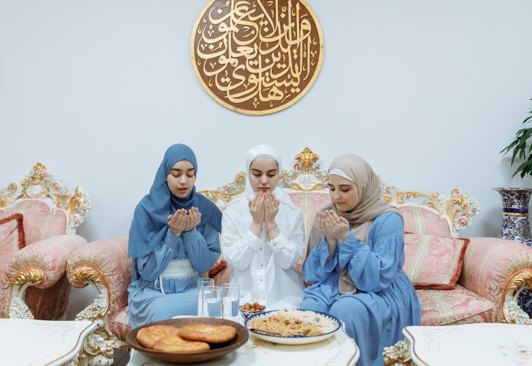 Ilustrasi berbuka puasa Bulan Ramadhan (Pexels) - Image