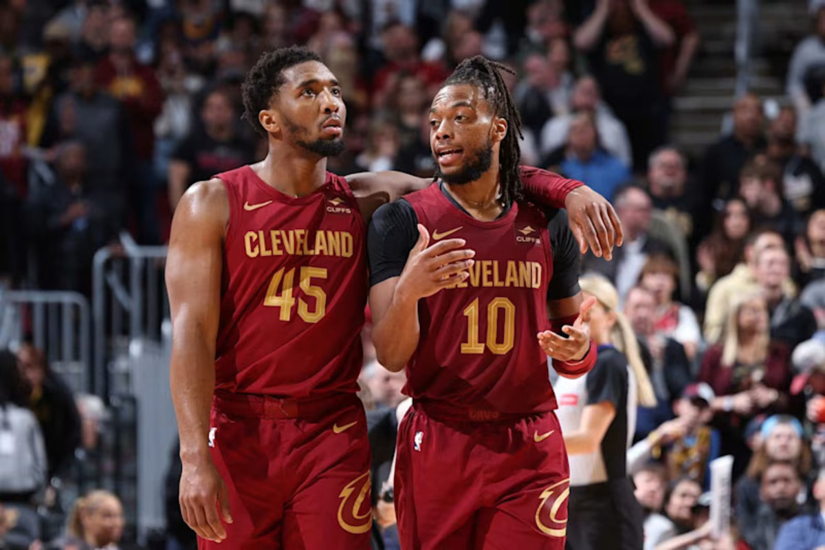 Duo maut Cleveland Cavaliers, Donovan Mitchell (kanan) dan Darius Garland. (Jeff Haynes/NBAE via Getty Images) - Image