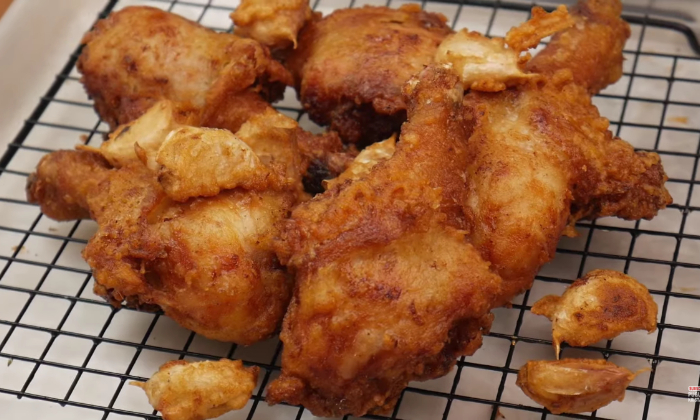 Ayam goreng bawang putih. (Youtube Puguh D. Kristanto) - Image