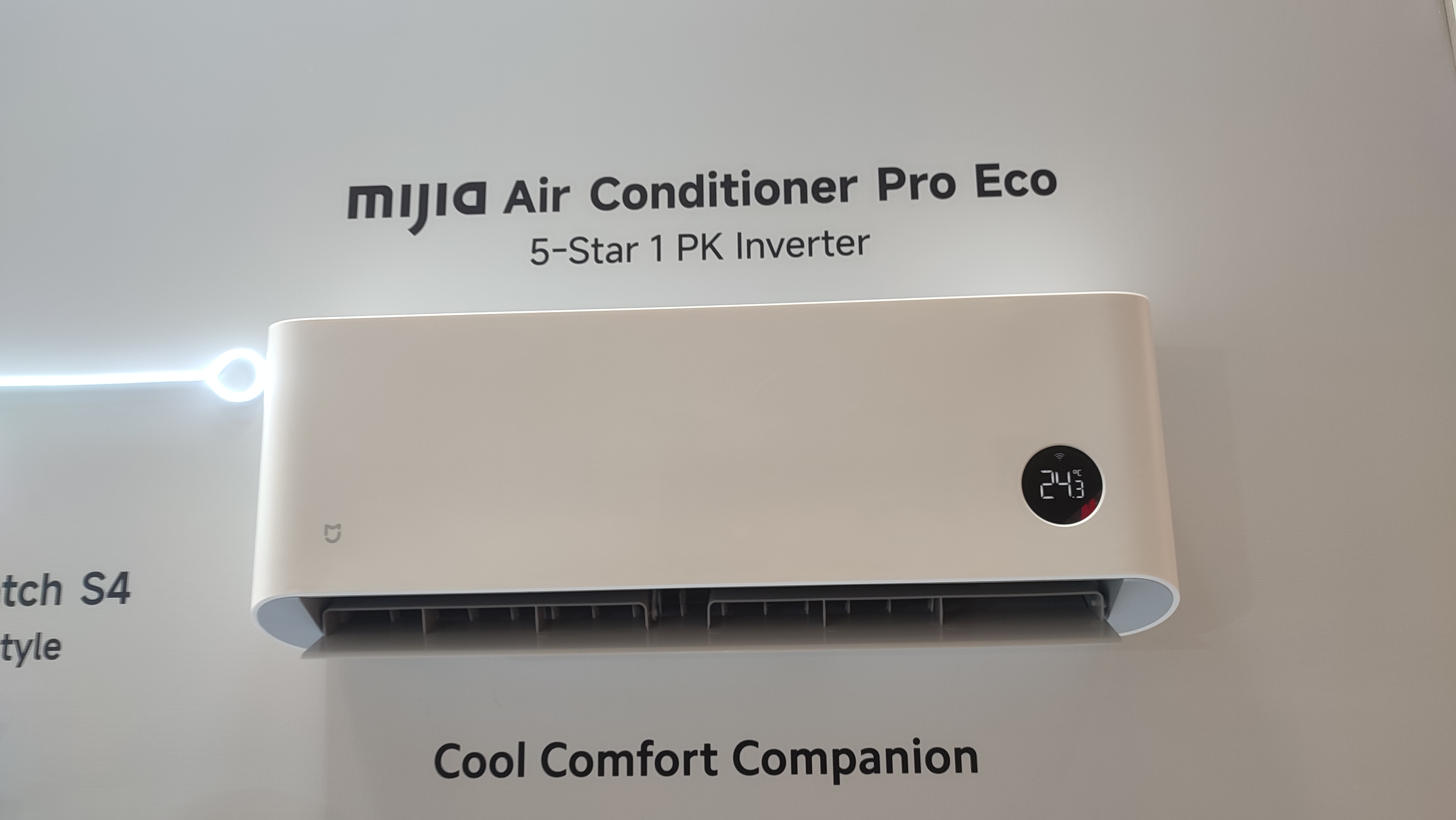 Tampilan Xiaomi Mijia Air Conditioner Pro Eco. (Nanda Prayoga/JawaPos.com) - Image