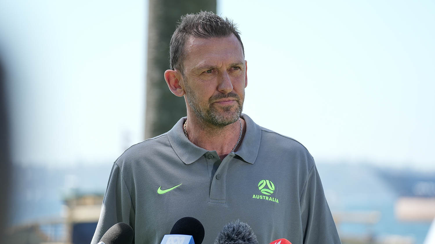 Pelatih Timnas Australia Tony Popovic. (Dok. X/@socceroos) - Image