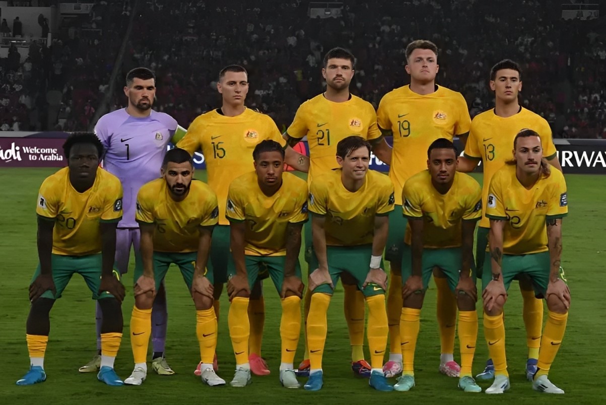 Timnas Australia dalam pertandingan Grup C putaran ketiga Kualifikasi Piala Dunia 2026 Zona Asia. (Aditya Pradana Putra/Antara) - Image