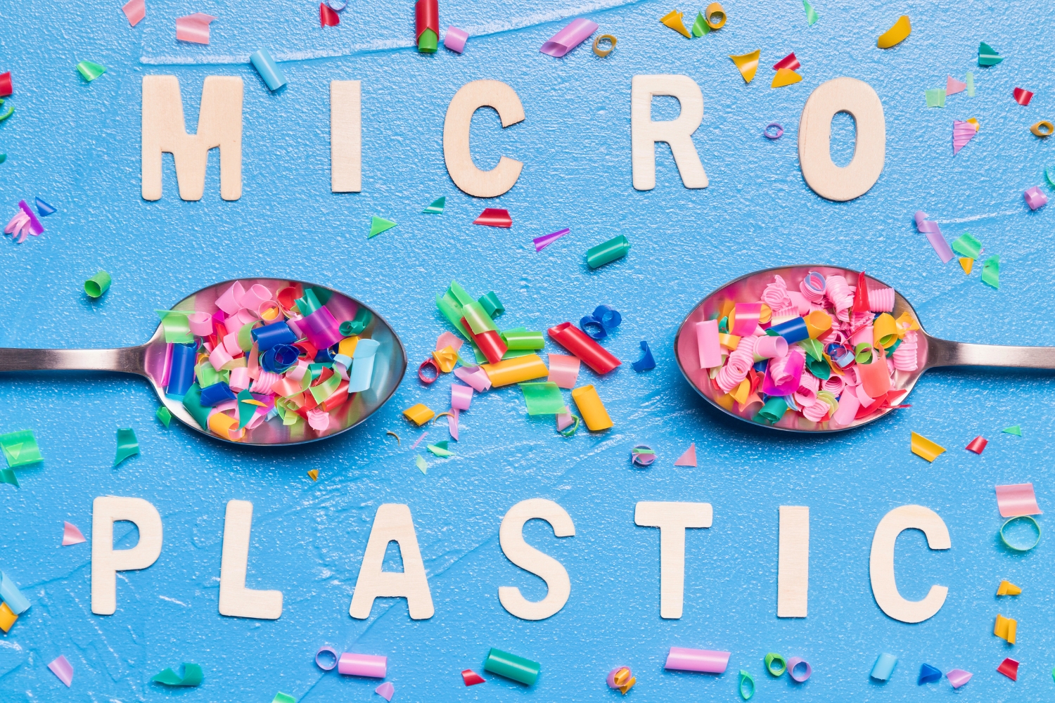 Ilustrasi mikroplastik. (Freepik) - Image
