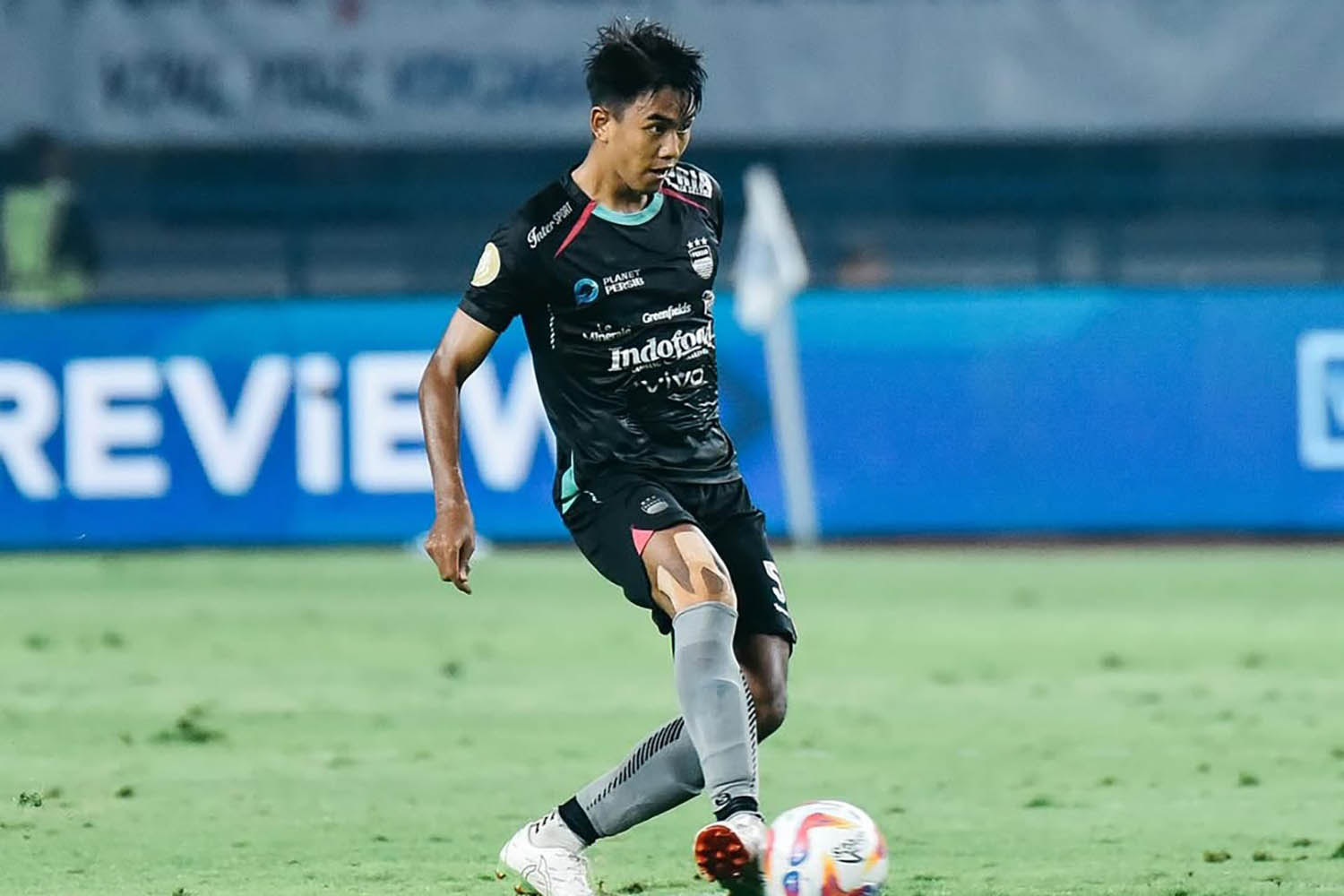 Bek Persib Bandung Kakang Rudianto. (Dok. Persib Bandung) - Image