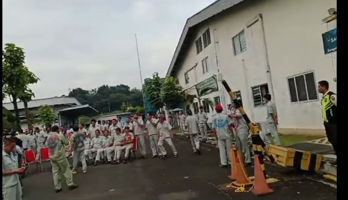 PT Tokai Kagu Indonesia yang resmi menghentikan operasionalnya pada hari ini, Kamis (20/3). (Tangkapan layar IG). - Image