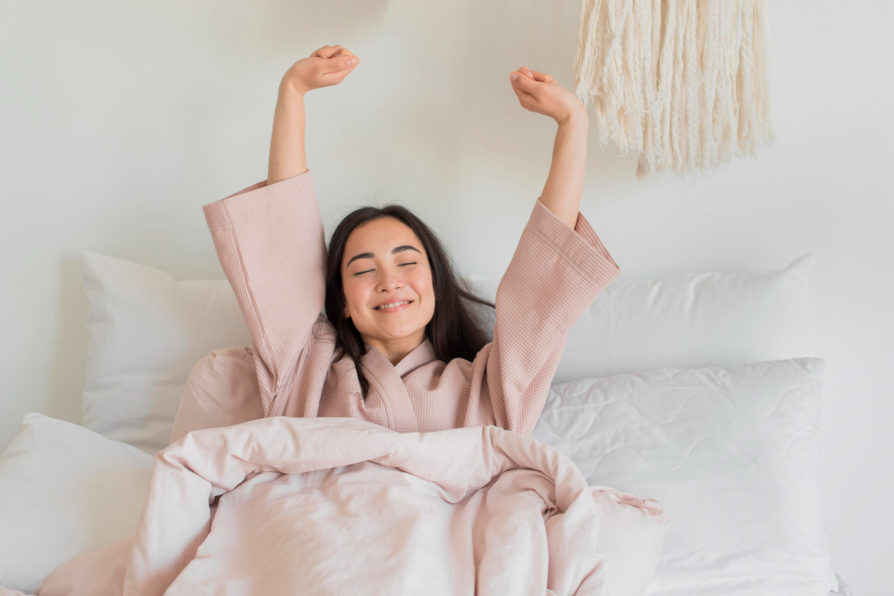Kebiasaan tidur yang dapat membuat bangun dengan perasaan segar bugar menurut psikologi. (Freepik/ freepik) - Image