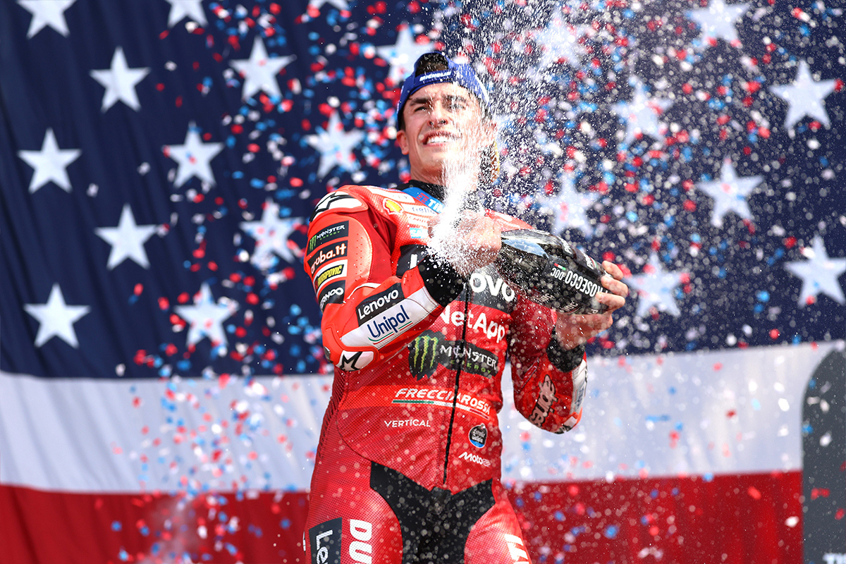 Marc Marquez juara Sprint Race MotoGP Amerika 2025 di COTA, Sabtu. Kemenangan ini perpanjang rekor 100% kemenangannya di sirkuit tersebut. (Bobby Arifin) - Image