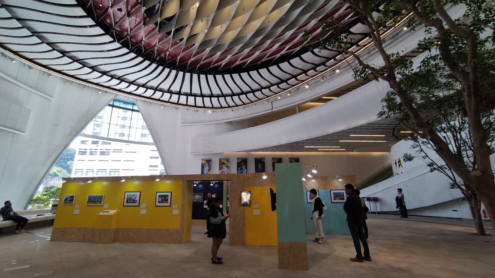 Suasana pameran The Diversity and Inclusion Arts Festival di Xiqu Centre, West Kowloon, Hong Kong. (Banu Adikara/JawaPos.com)