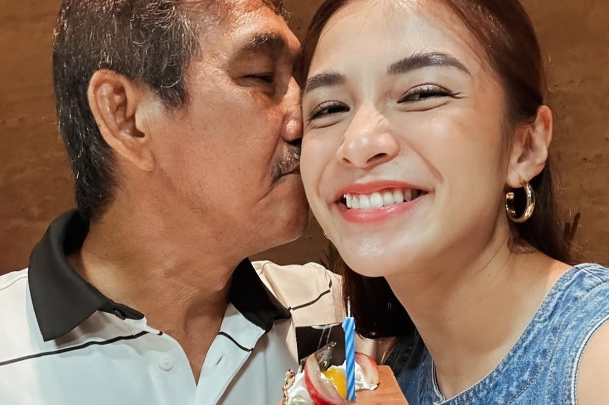Chelsea Olivia Beri kejutan untuk ayahnya di momen ultah. (Instagram: chelseaoliviaa) - Image