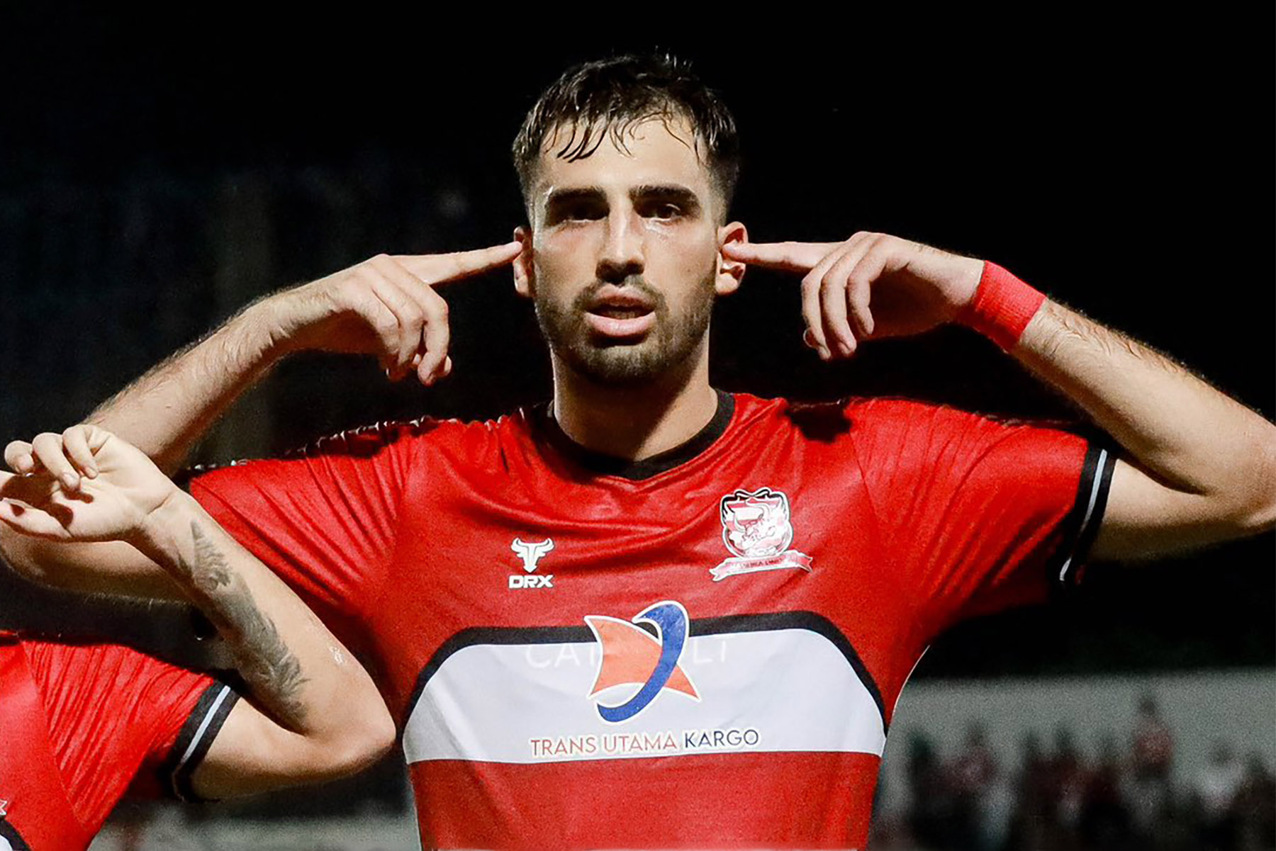 Gol Penalti Skrbic Bawa Madura United Menang 1-0. (Dok. MU) - Image
