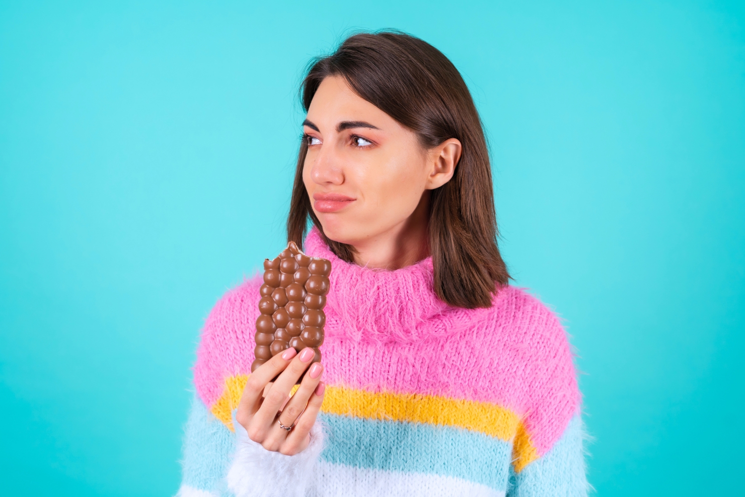 Ilustrasi makanan pemicu migrain. (Freepik) - Image