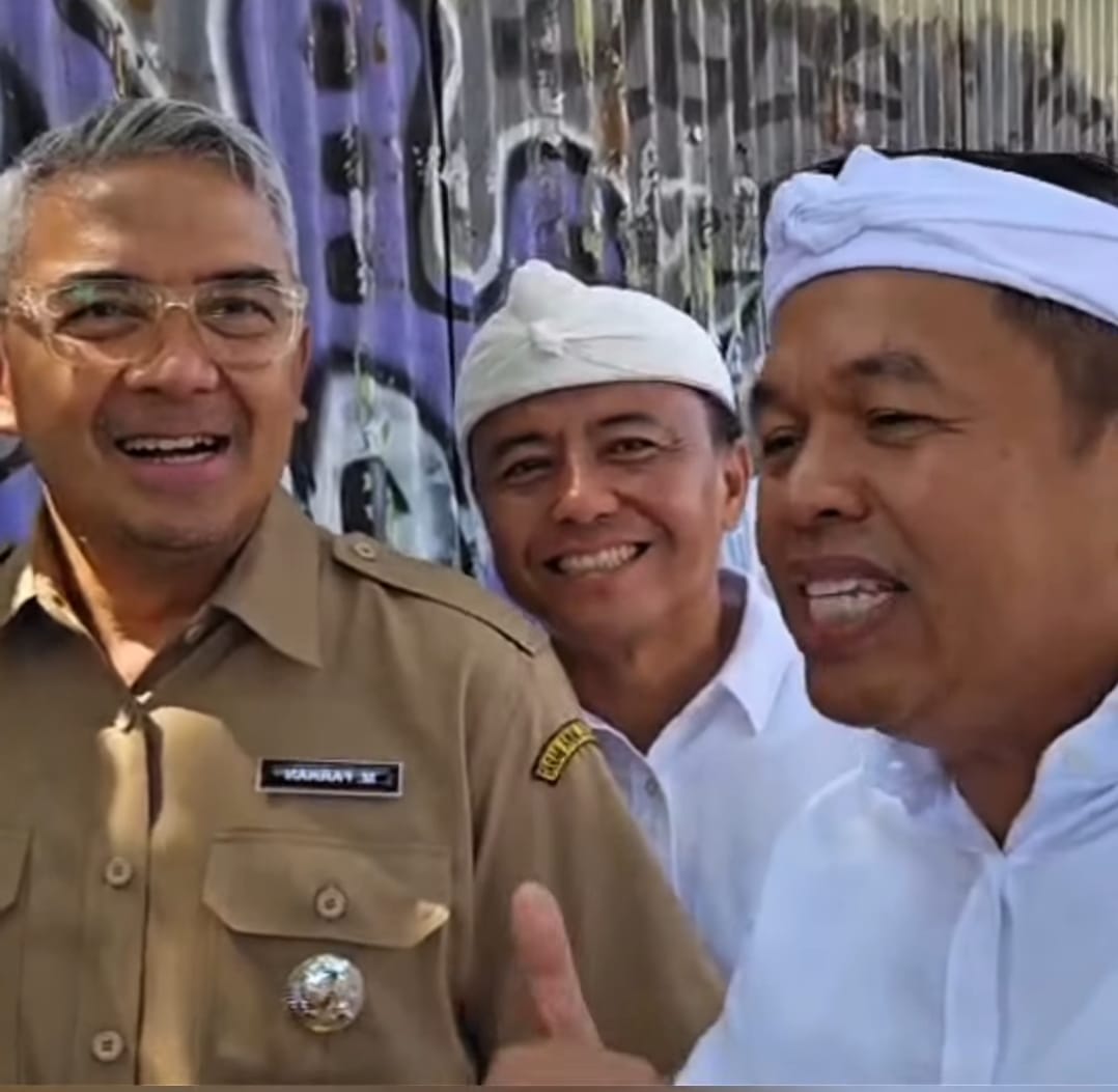 Gubernur Jawa Barat Dedi Mulyadi saat bertemu Wali Kota Bandung Muhammad Farhan. (Instagram dedimulyadi71) - Image