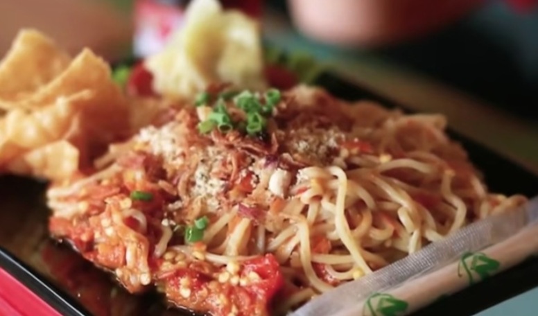 Kober mie setan, merupakan salah satu rekomendasi kuliner malam di Malang - Image