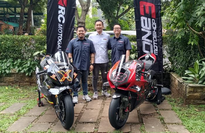 RC Motogarage berkolaborasi dengan One3 Motoshop menghadirkan kesempatan bagi motorcycle enthusiast untuk menjajal langsung sirkuit MotoGP Mandalika. - Image