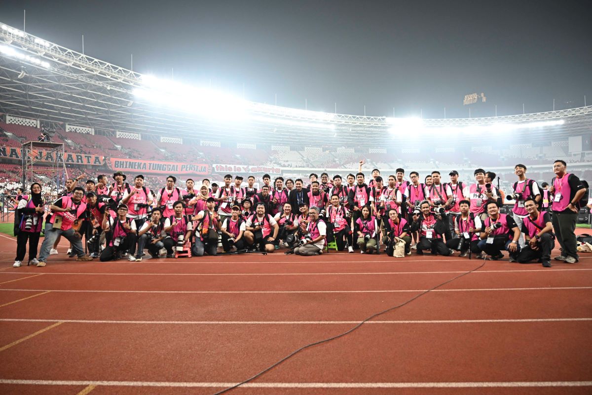 Sebanyak 53 peserta dari berbagai wilayah ikut serta dalam workshop fotografi memotret duel Persija vs Persebaya. (Dok. Persija) - Image