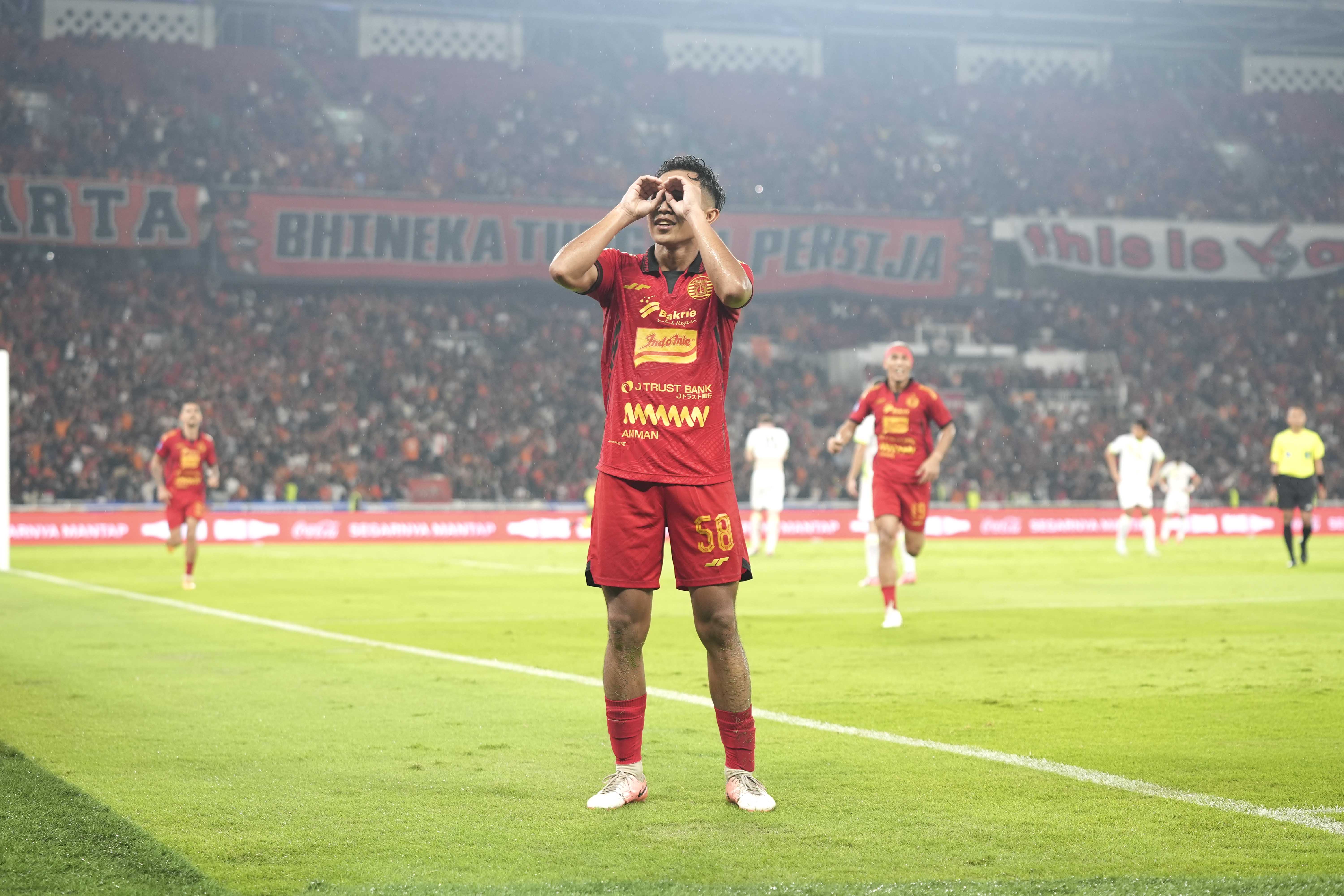 Selebrasi teropong ala gelandang muda Persija Jakarta, Rayhan Hannan (Dok. Persija Jakarta) - Image