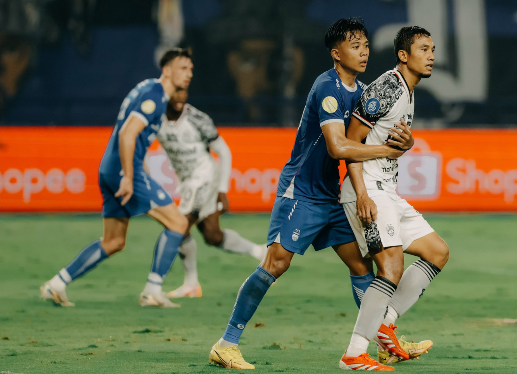Laga Persib Bandung vs Bali United. (Dok. X Bali Utd) - Image
