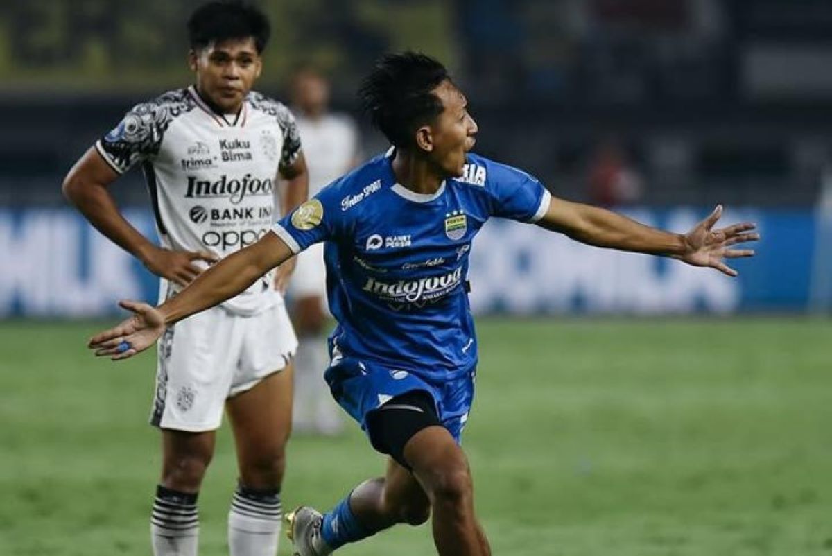 Beckham Putra saat rayakan gol kemenangan ke gawang Bali United. (@Persib) - Image