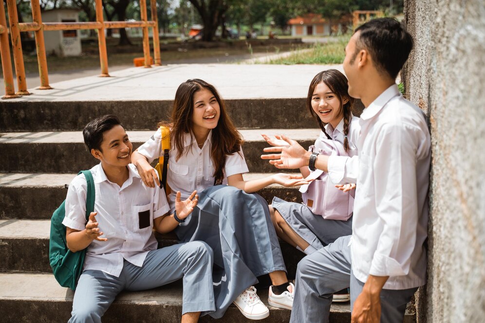 Ilustrasi seseorang yang sering bermimpi masa-masa SMA. (Freepik) - Image