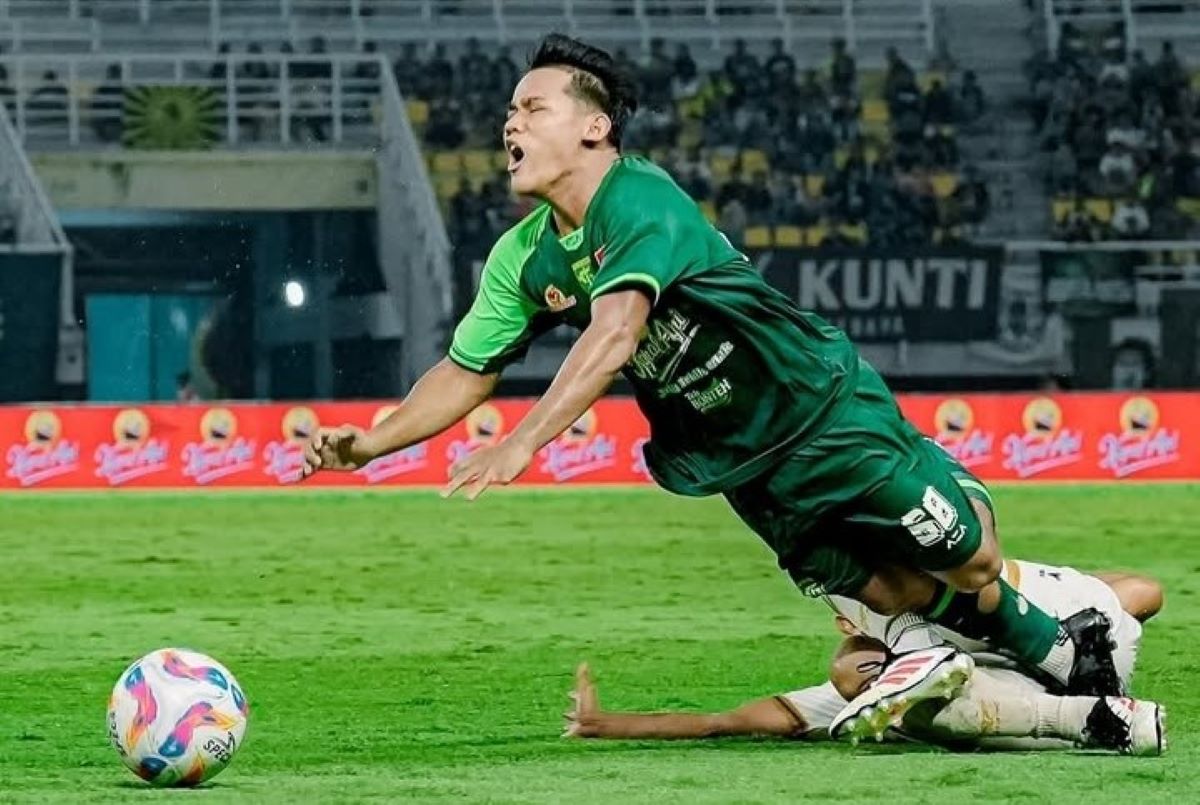 Pemain Persebaya Toni Firmansyah diragukan tampil saat menghadapi Arema FC. (Media Persebaya) - Image