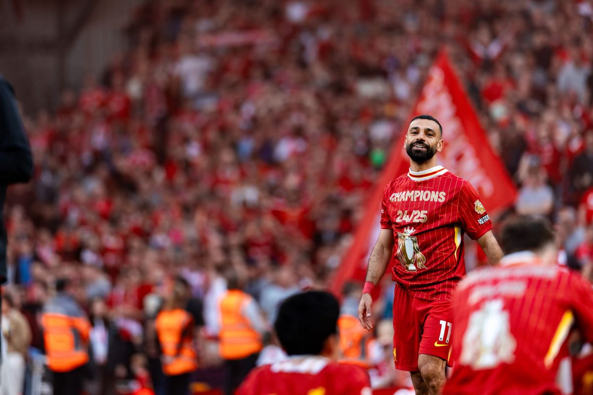 Mohamed Salah turut gembira dalam perayaan keberhasilan Liverpool menjuarai Premier League. (Dok. Liverpool) - Image