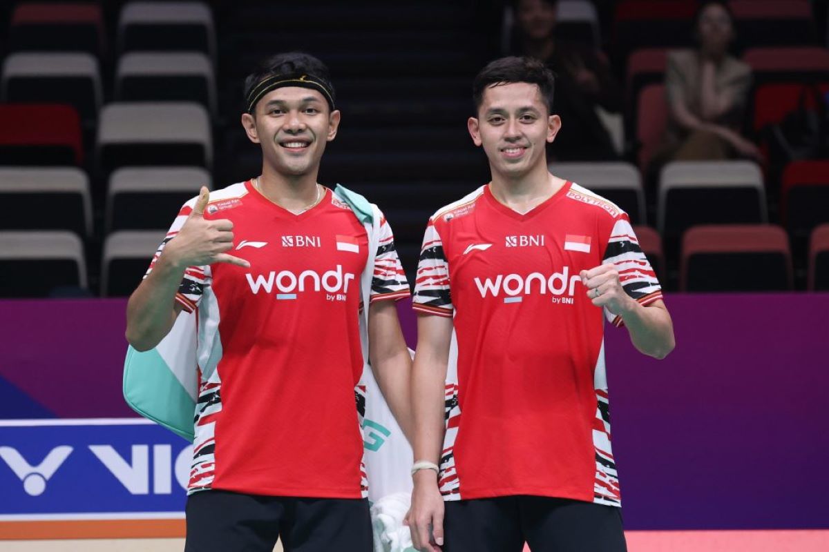 Skuad bulu tangkis Indonesia siap menghadapi India di laga penting Grup D Piala Sudirman 2025. (dok. PBSI) - Image