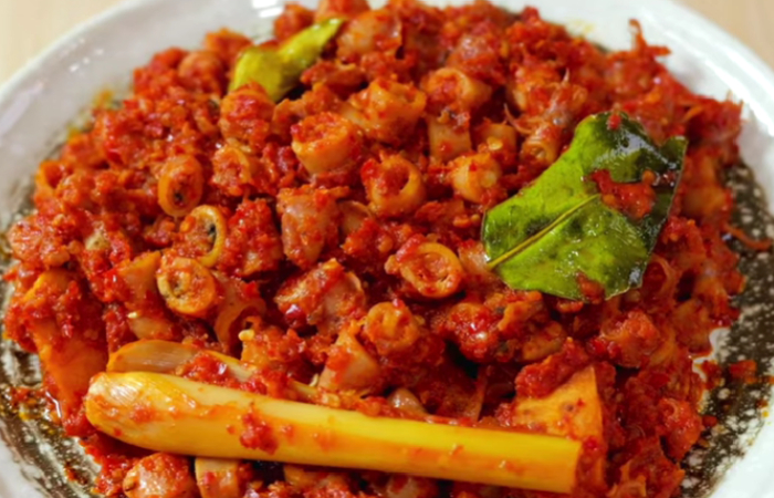 Resep Sambal Cumi yang Menggugah Selera Makan. (YouTube Luvita Ho) - Image
