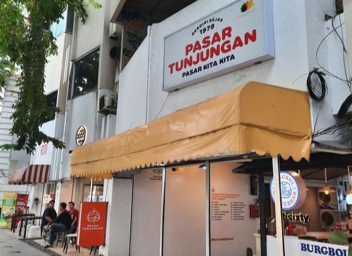 Rekomendasi tempat makan dan kuliner enak di pasar Tunjungan Surabaya./Pinterest - Image
