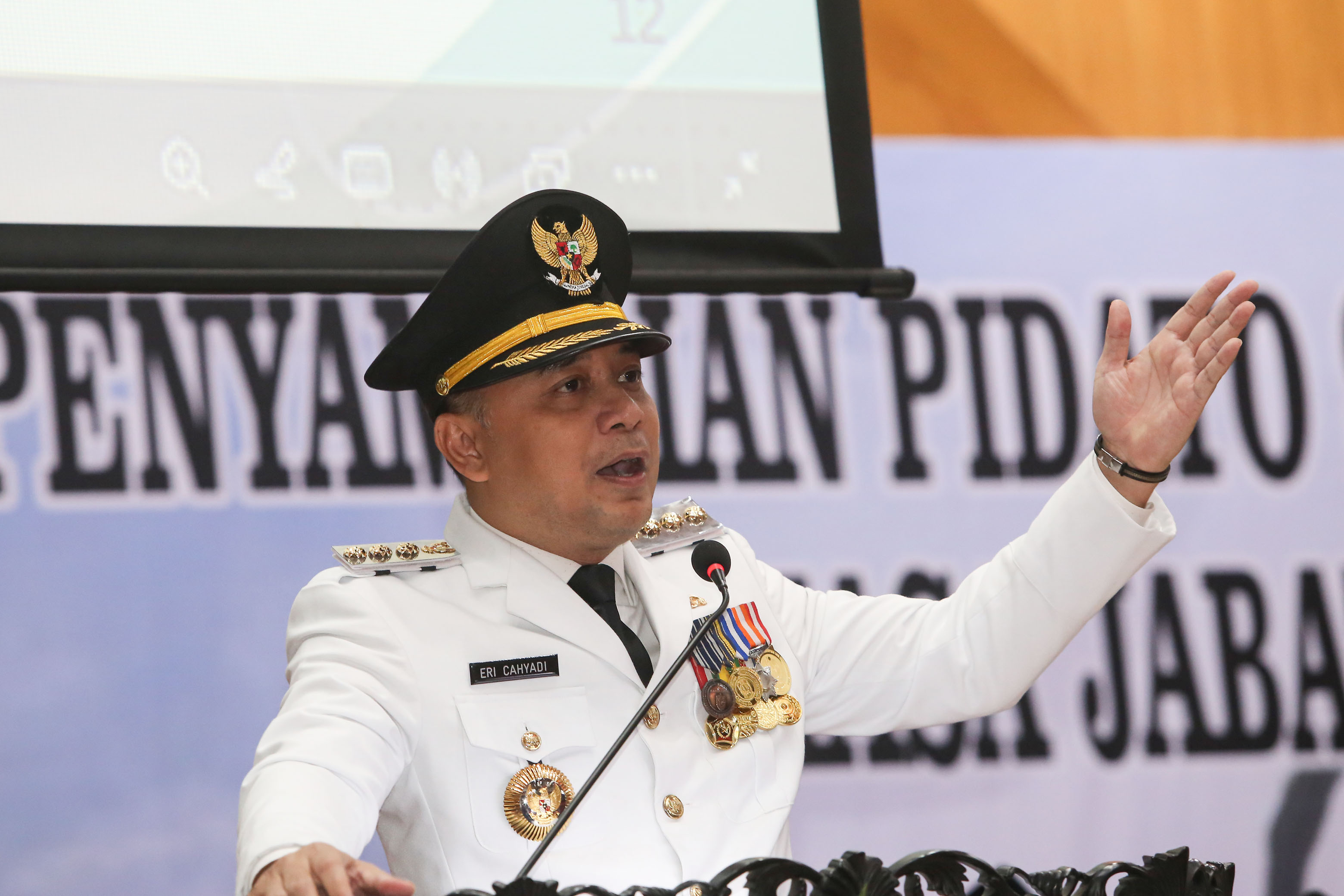 Wali Kota Surabaya sekaligus Ketua Dewan Pengurus APEKSI, Eri Cahyadi menyebut program Sekolah Rakyat dan Kopdes Merah Putih akan menjadi topik utama di Munas APEKSI VII. (Humas Pemkot Surabaya) - Image