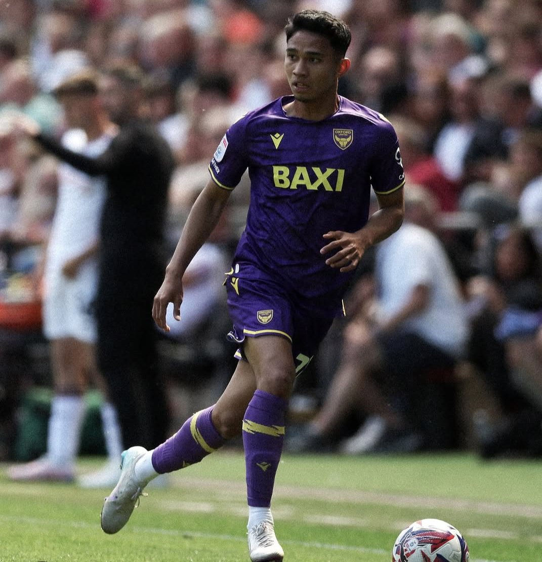 Marselino Ferdinan debut di tim utama Oxford United di laga terakhir Divisi Championship atau kasta kedua Liga Inggris musim ini. (Instagram oufcofficial) - Image
