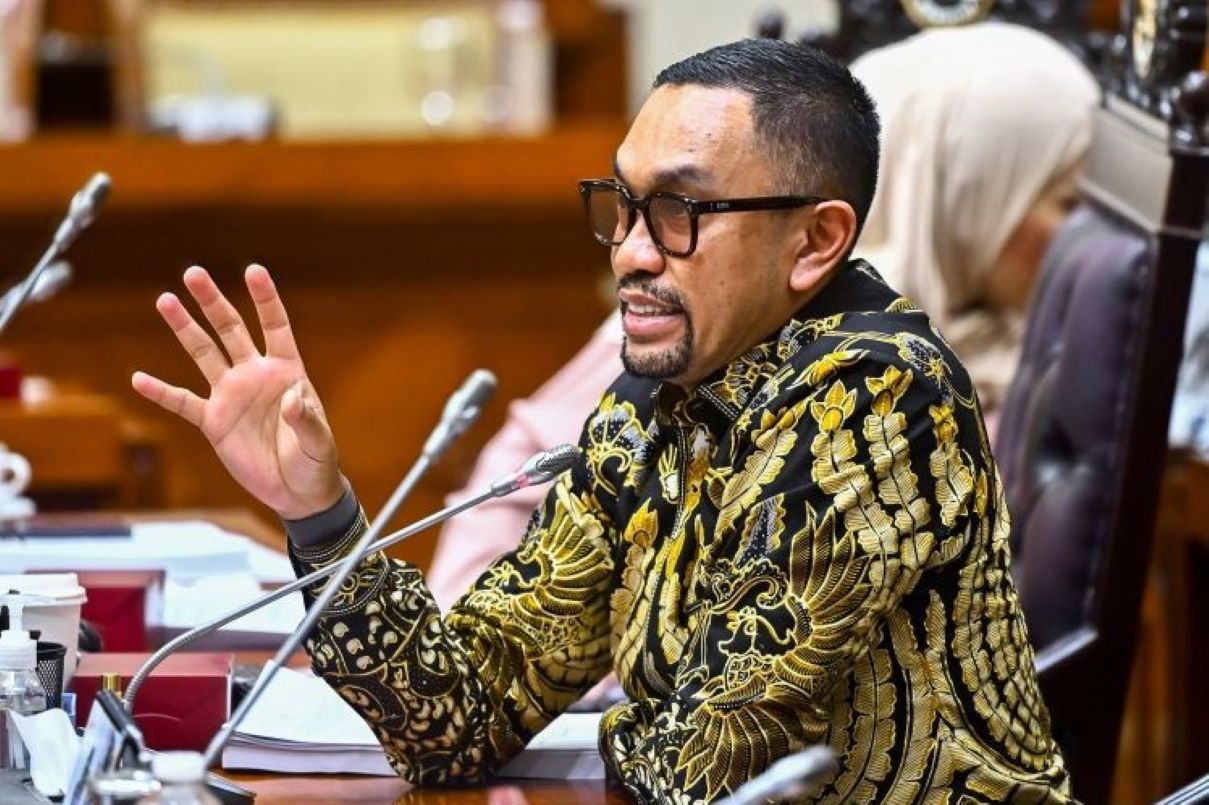 Dukung Kejagung Berantas Kejahatan Sawit, Sahroni Minta Dalangnya Disikat Habis - Image