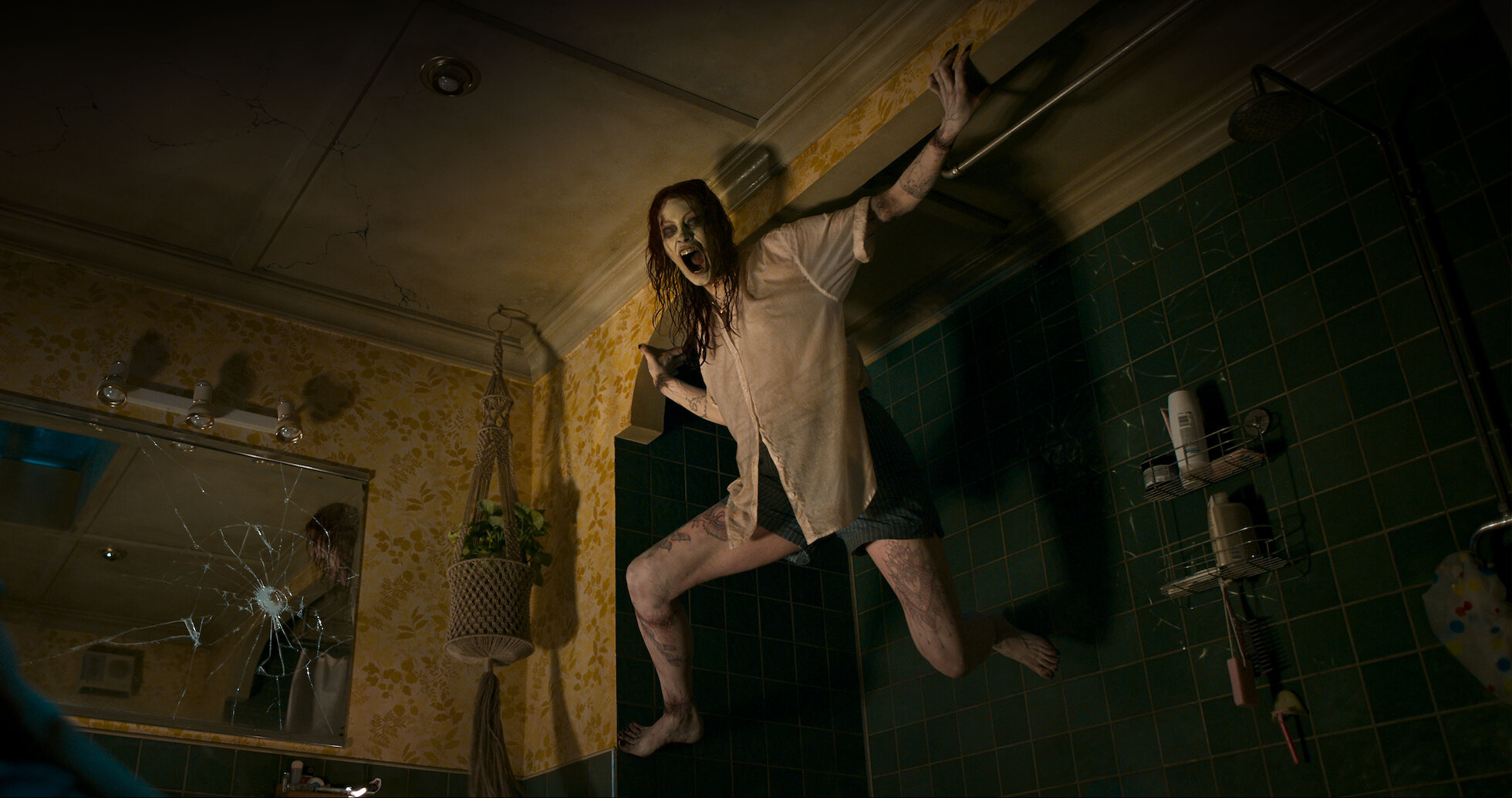 Adegan dalam film Evil Dead Rise. (Dok. Netflix) - Image