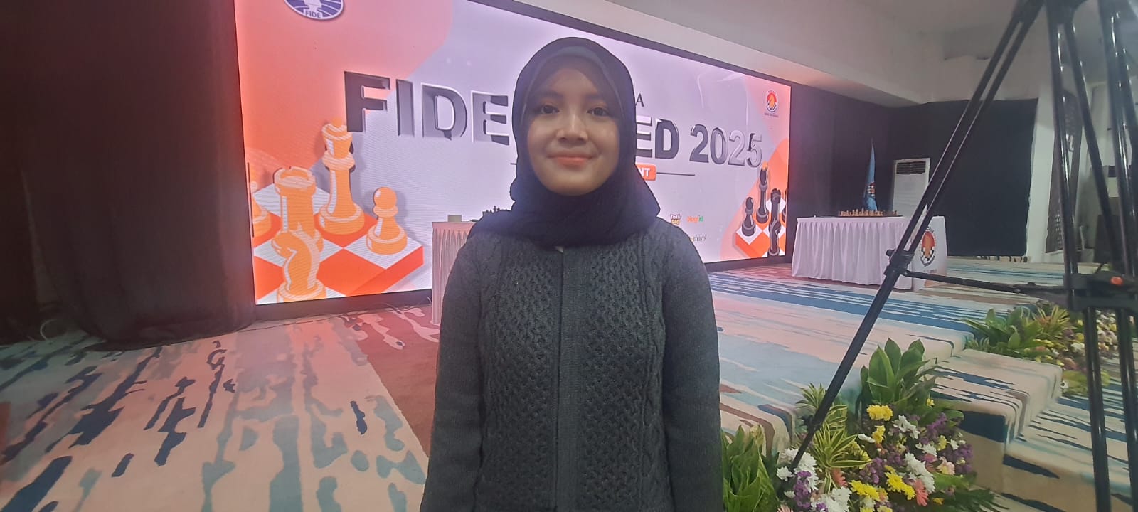 Pecatur muda Shafira Devi Herfesa berharap bisa melanjutkan kiprah positif di catur. Usai memperoleh tiket Piala Dunia Catur 2025. - Image