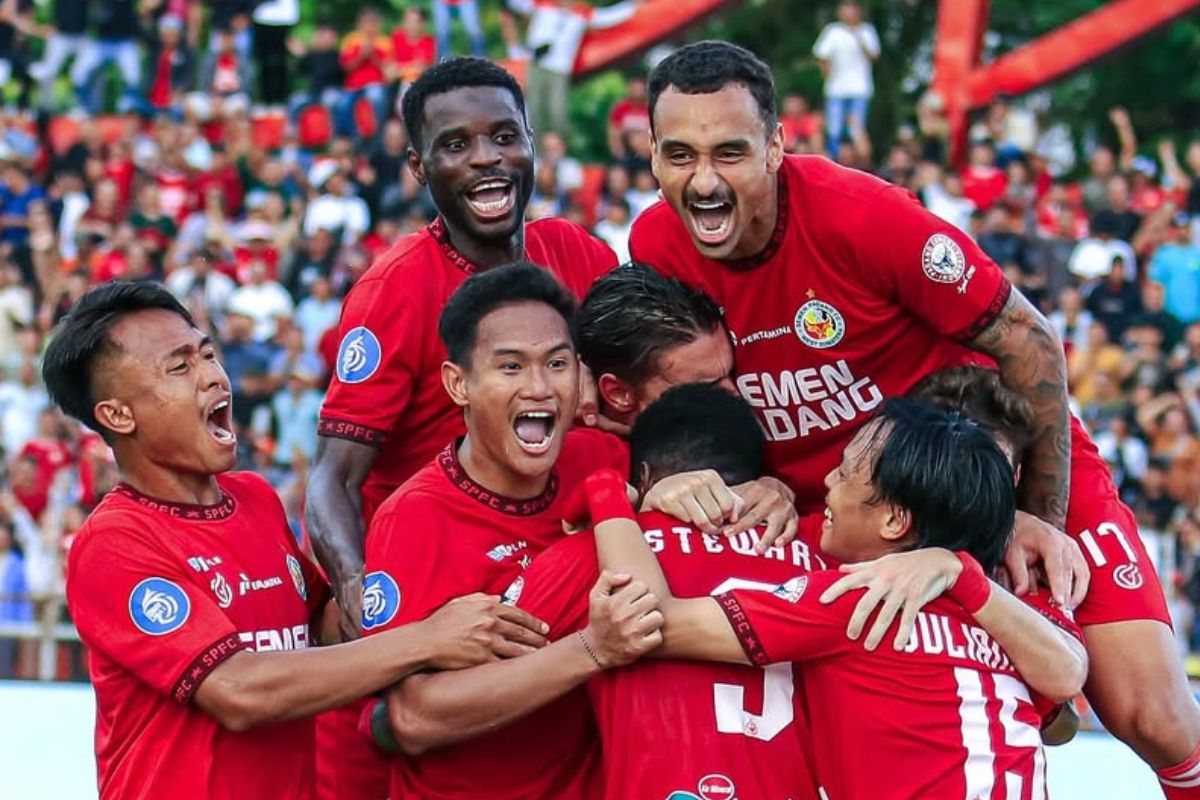 Semen Padang memiliki motivasi berlipat untuk menggulung Persebaya Surabaya di depan ribuan Bonek. (Media Semen Padang) - Image