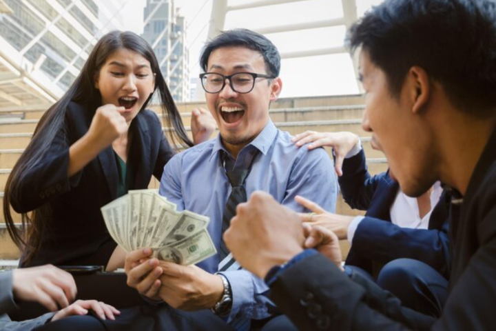 seseorang yang fondasi hartanya telah tercipta./Freepik. - Image