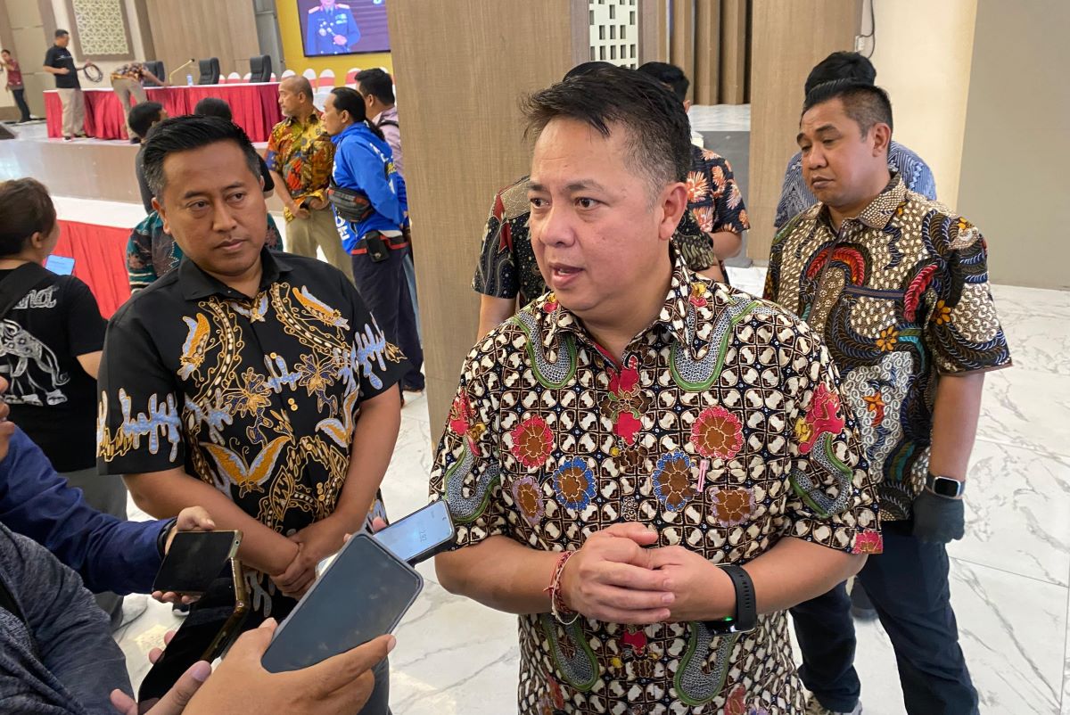Dirkrimum Polda Jatim Kombespol Farman. (Juliana Christy/JawaPos.com) - Image